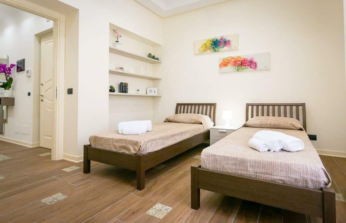 Le Suite Del Corso 切法卢 外观 照片